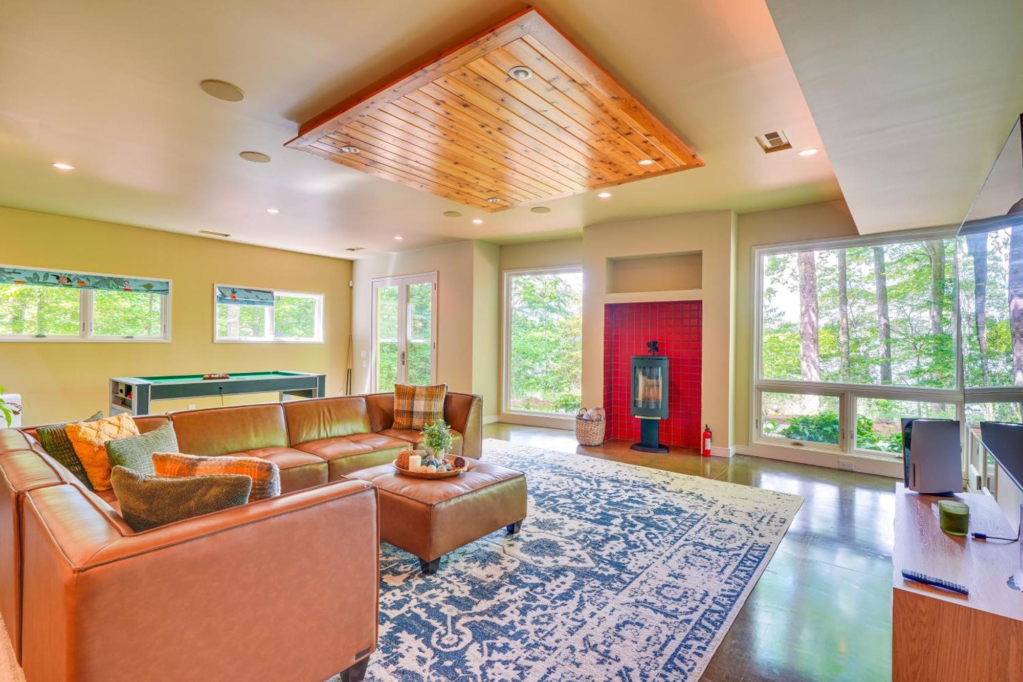 Stunning Lakefront Roxboro Home With Private Dock! Zewnętrze zdjęcie