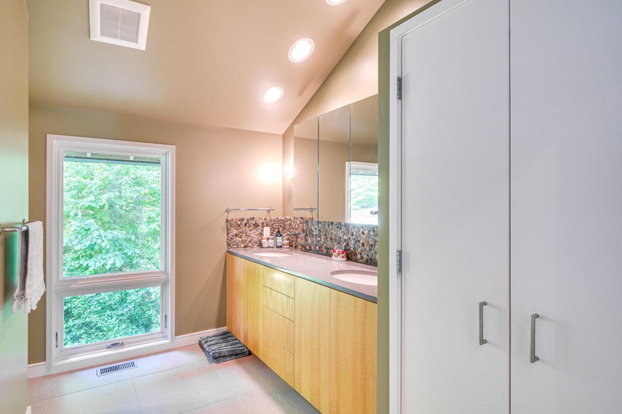 Stunning Lakefront Roxboro Home With Private Dock! Zewnętrze zdjęcie