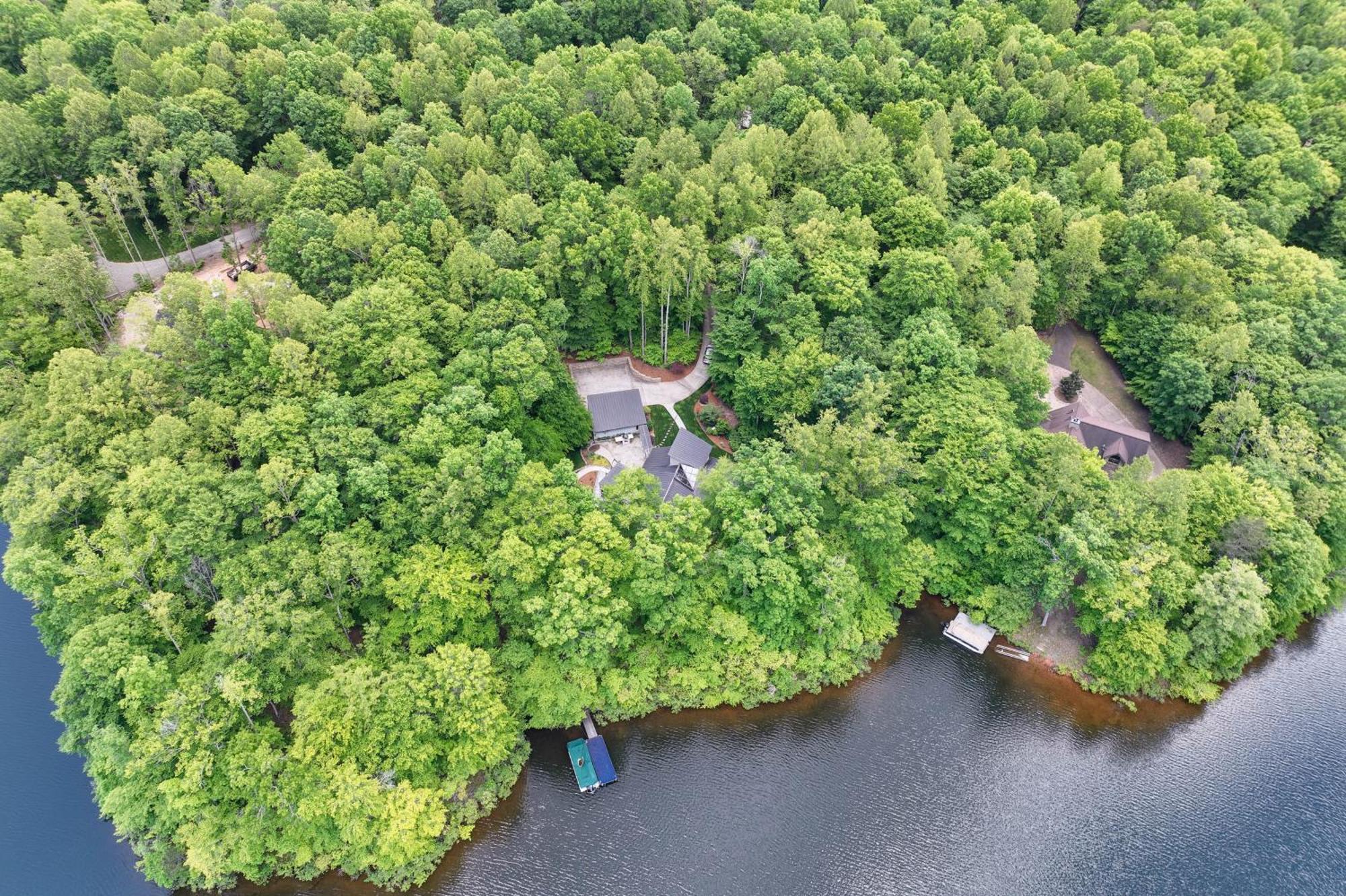 Stunning Lakefront Roxboro Home With Private Dock! Zewnętrze zdjęcie