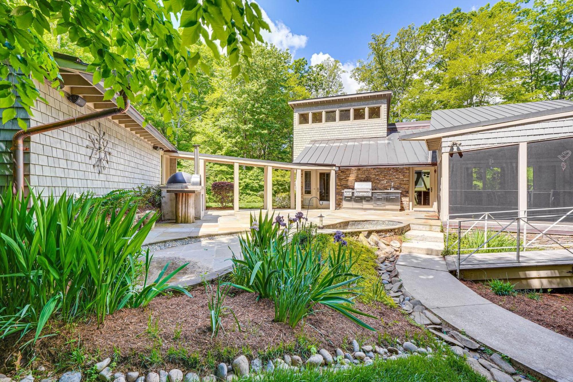 Stunning Lakefront Roxboro Home With Private Dock! Zewnętrze zdjęcie